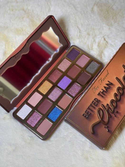 Тени для век от Too faced