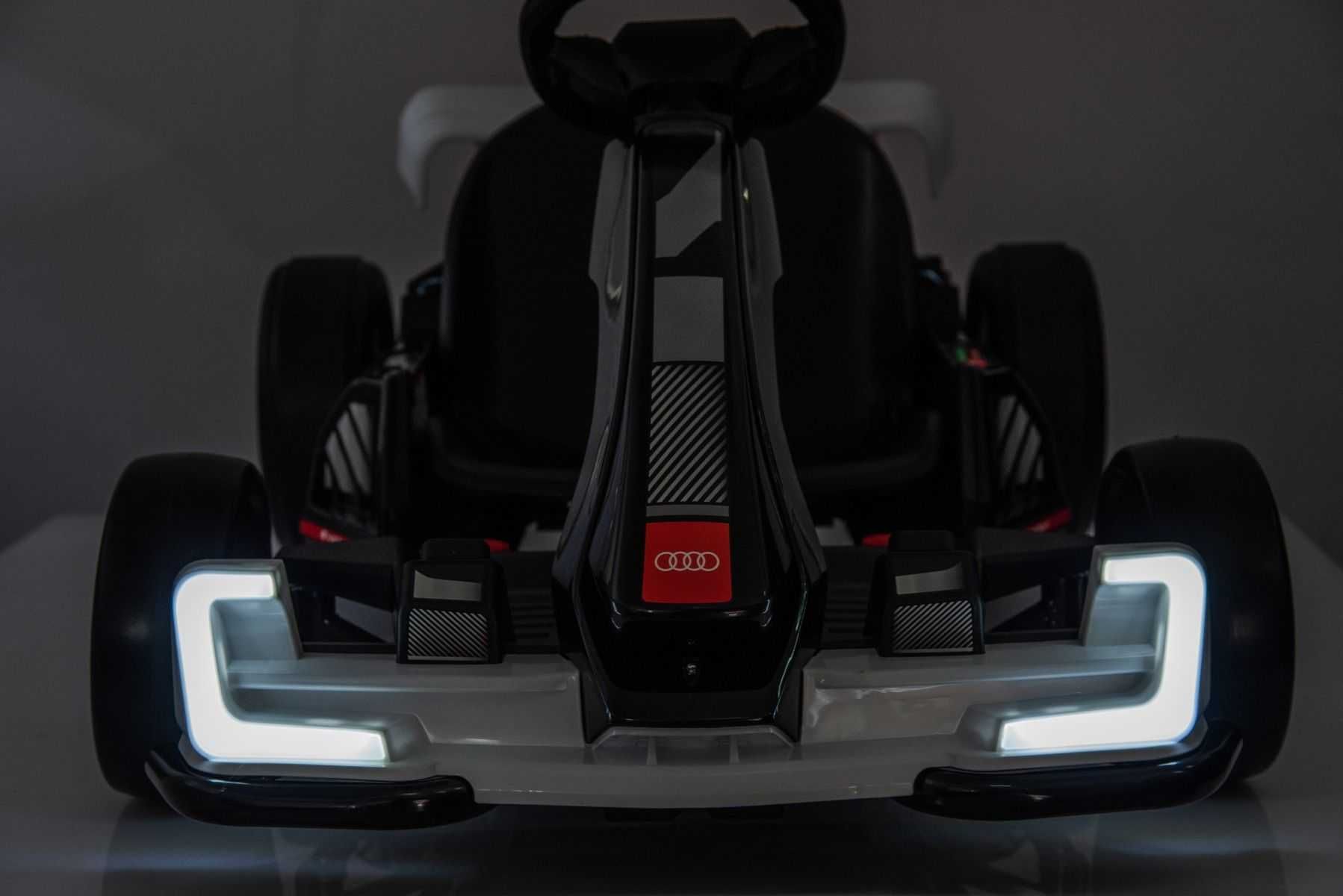Лицензиран Акумулаторен Картинг AUDI, Дрифт функция, 24V/7Ah, 300W