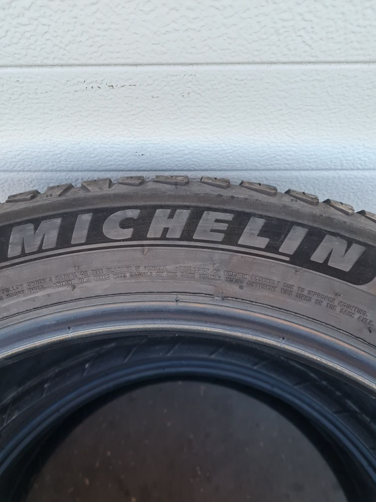 Всесезонни гуми 2 броя MICHELIN CrossClimate2 235 50 R19 дот 1222