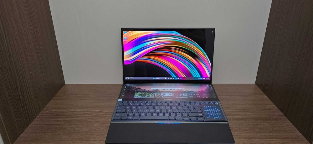 Asus ZenBook Pro Duo UX581G – i7 / 16GB / 1TB SSD / RTX 2060 – Ca nou