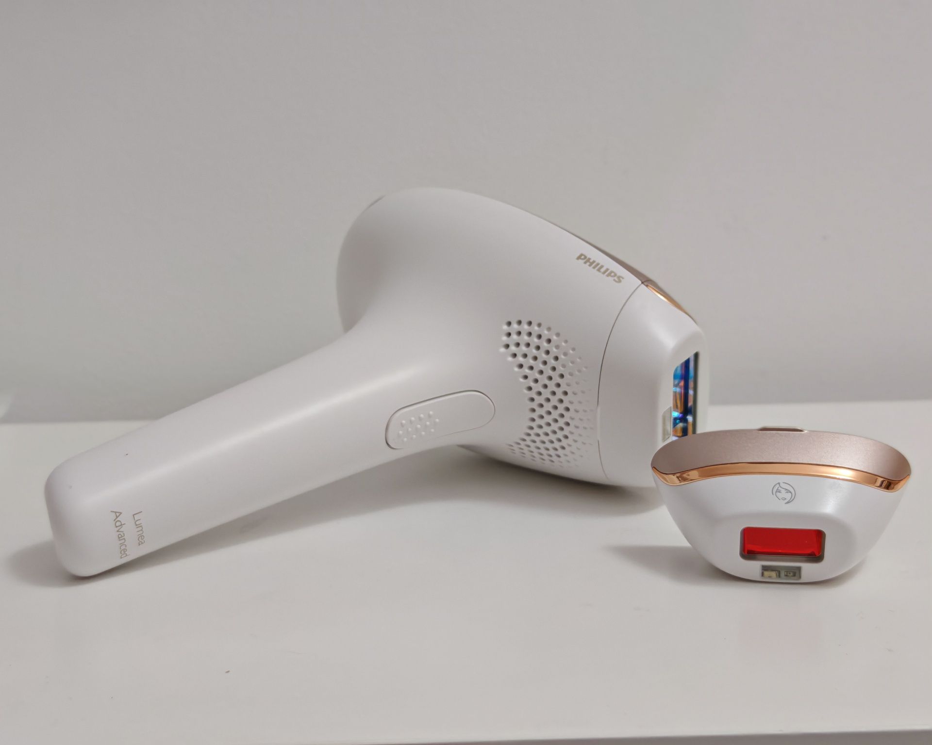 Фотоепилатор Philips Lumea Advanced IPL BRI921/00