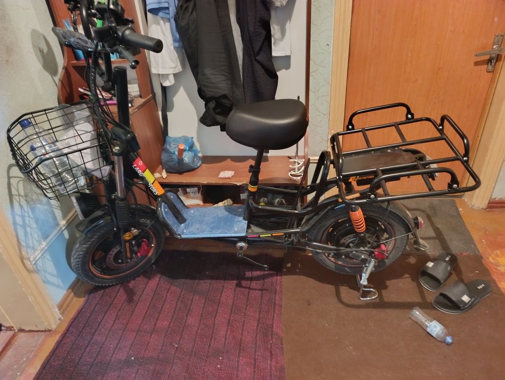 Monster largo motorsniki