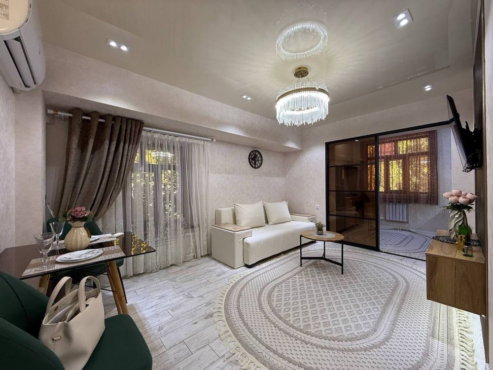 Продажа квартира кирпичный дом на ц-5 быв ресторан на небе 2/2/4