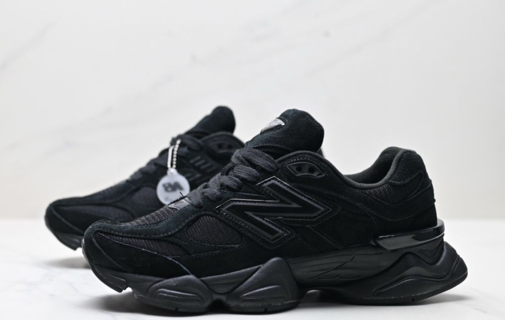 New Balance 9060 - Triple Black