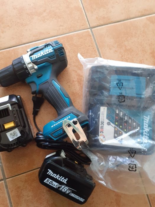 Filetanta cu acumulator milwaukee.