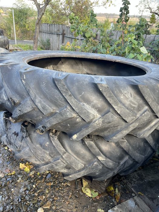 Anvelope tractor 12.4 - R36