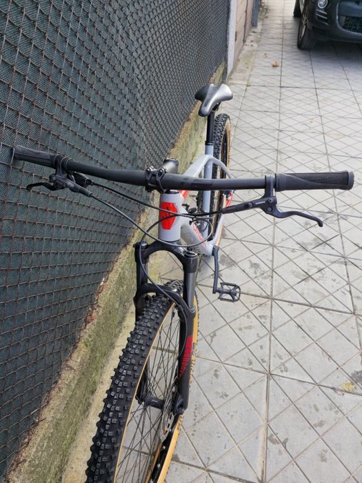 Orbea Alma 29 цола 1x12 SLX, Rockshox Judy Въздушна вилка, куха ос Цен