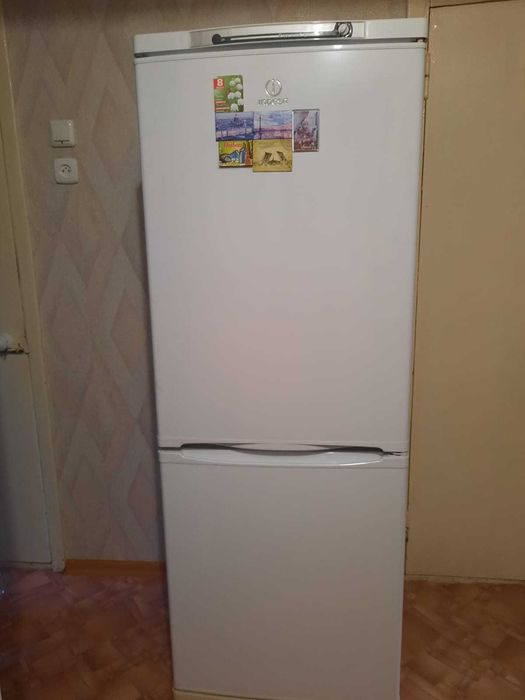 Холодильник INDESIT