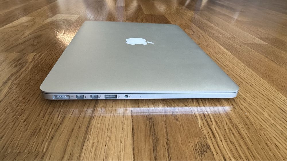 Apple MacBook Pro 13” 2013 - много запазен НЕ е M1 M2 M3 M4
