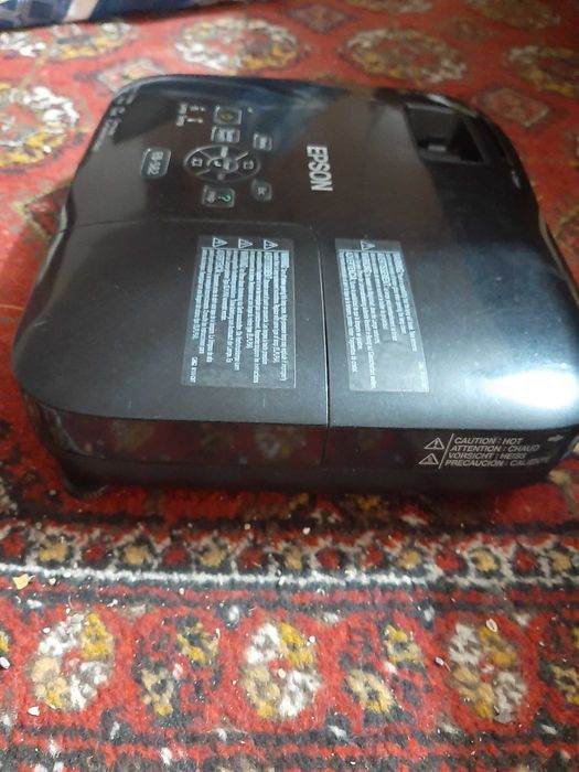 Ишлатилган проектор Epson сотилади