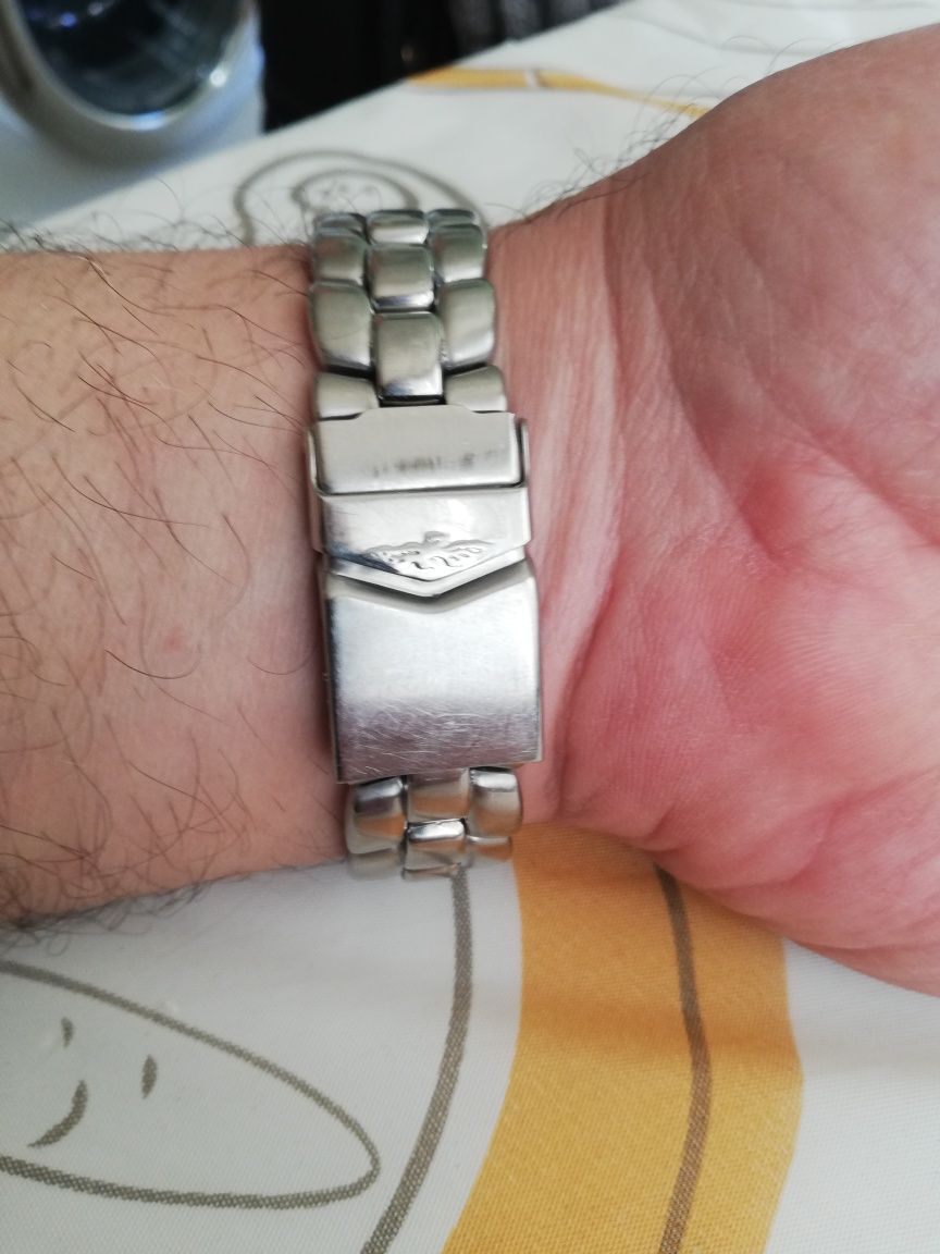 SECTOR 550, sapphire swiss made
