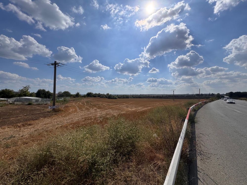 Teren intravilan de vanzare Navodari teren cu deschidere la DJ226