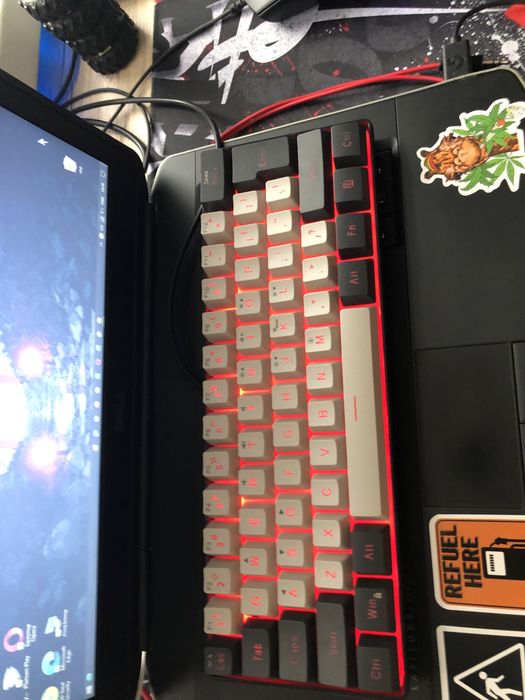 RGB геймърска клавиатура