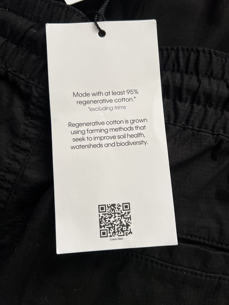 Calvin Klein Jeans- къси панталони