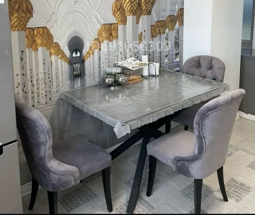 Продам стулья велюровые