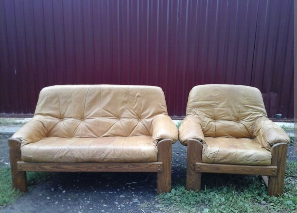 Продам диван и кресло ДЕШЕВО