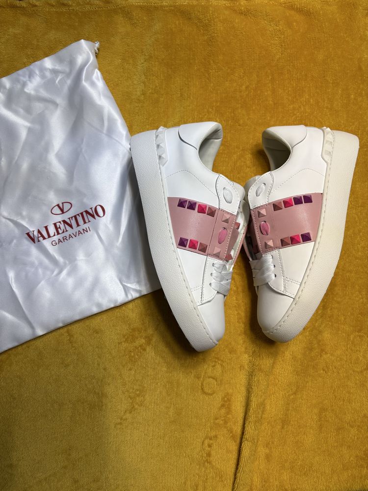 Pantofi Valentino 36 noi nepurtati alb roz