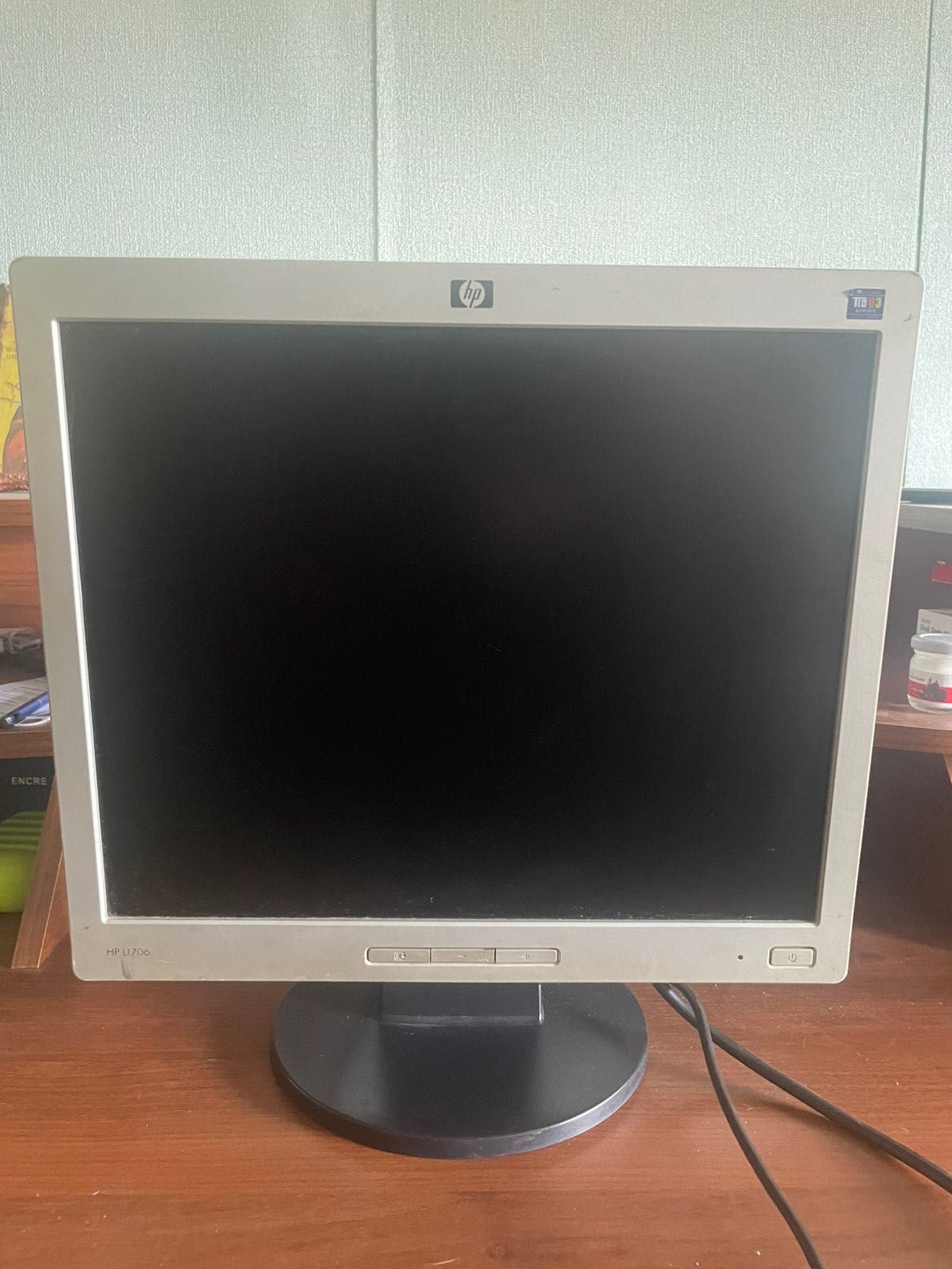HP L1706 – 17″ монитор