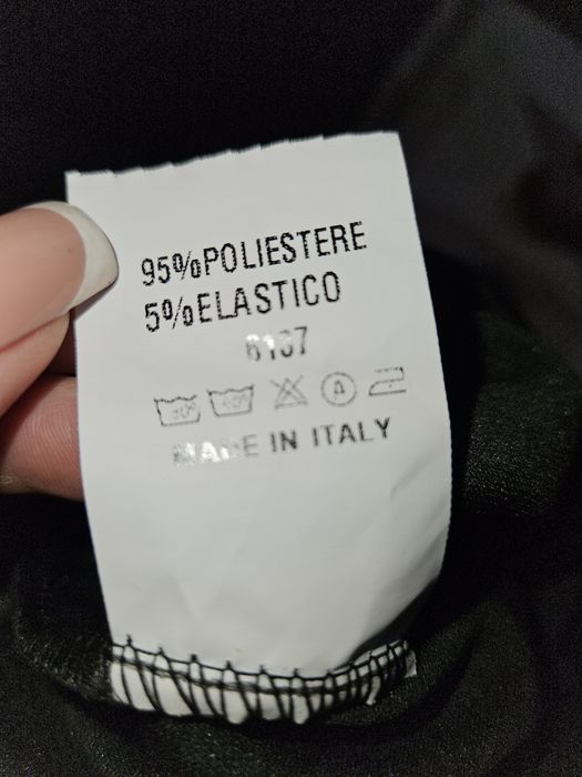 Дамска черна къса рокля с дантелени ръкави