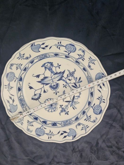 Лот  от 6 плоски чинии Meissen, „Син лук“, DM 24,8 cm