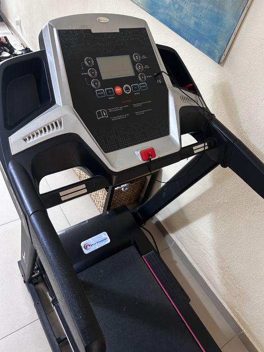 Banda de alergat fitness