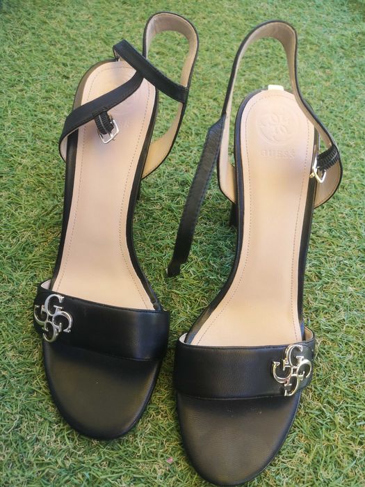 Sandale piele Guess