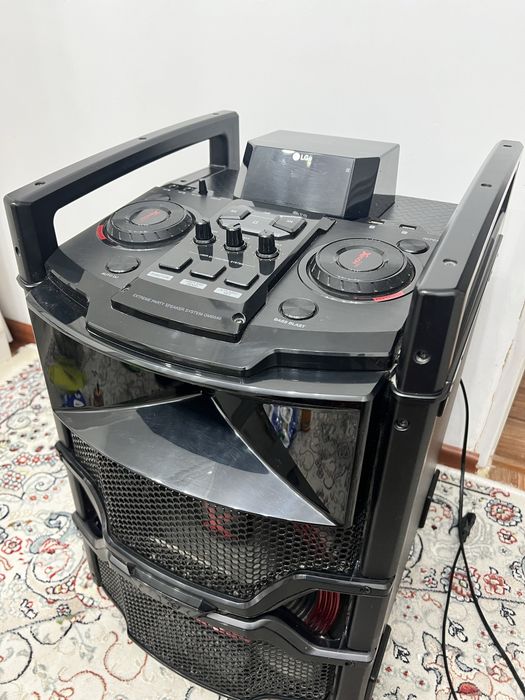 Xboom Lg калонка (портативная минисистема)