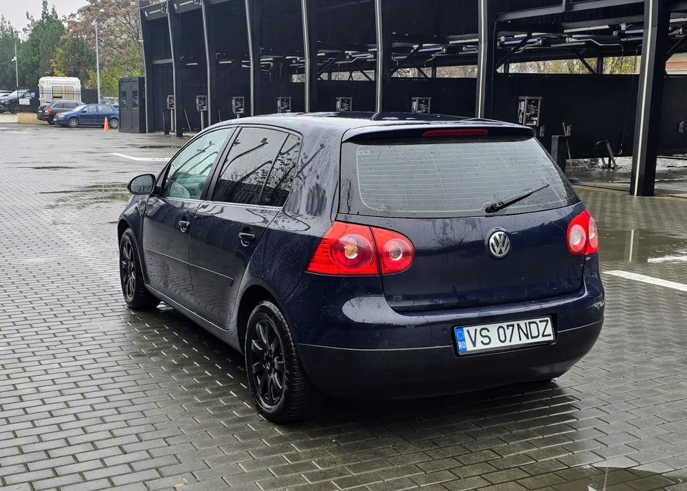 Golf 5 1.6 benzina