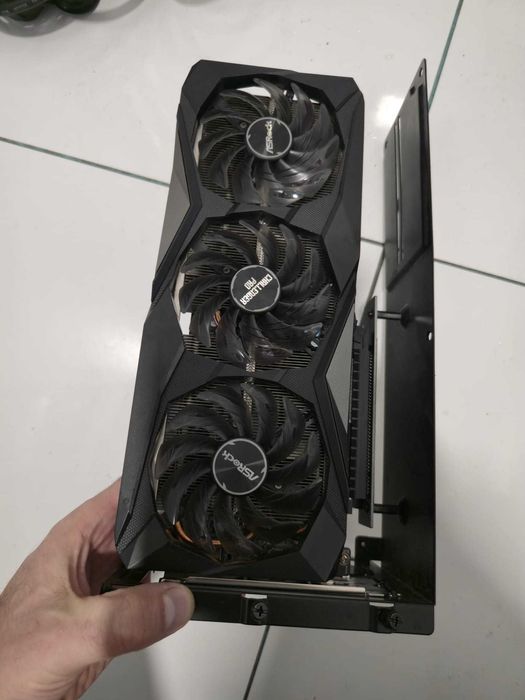 asrock Challenger PRO rx6600XT 8GB