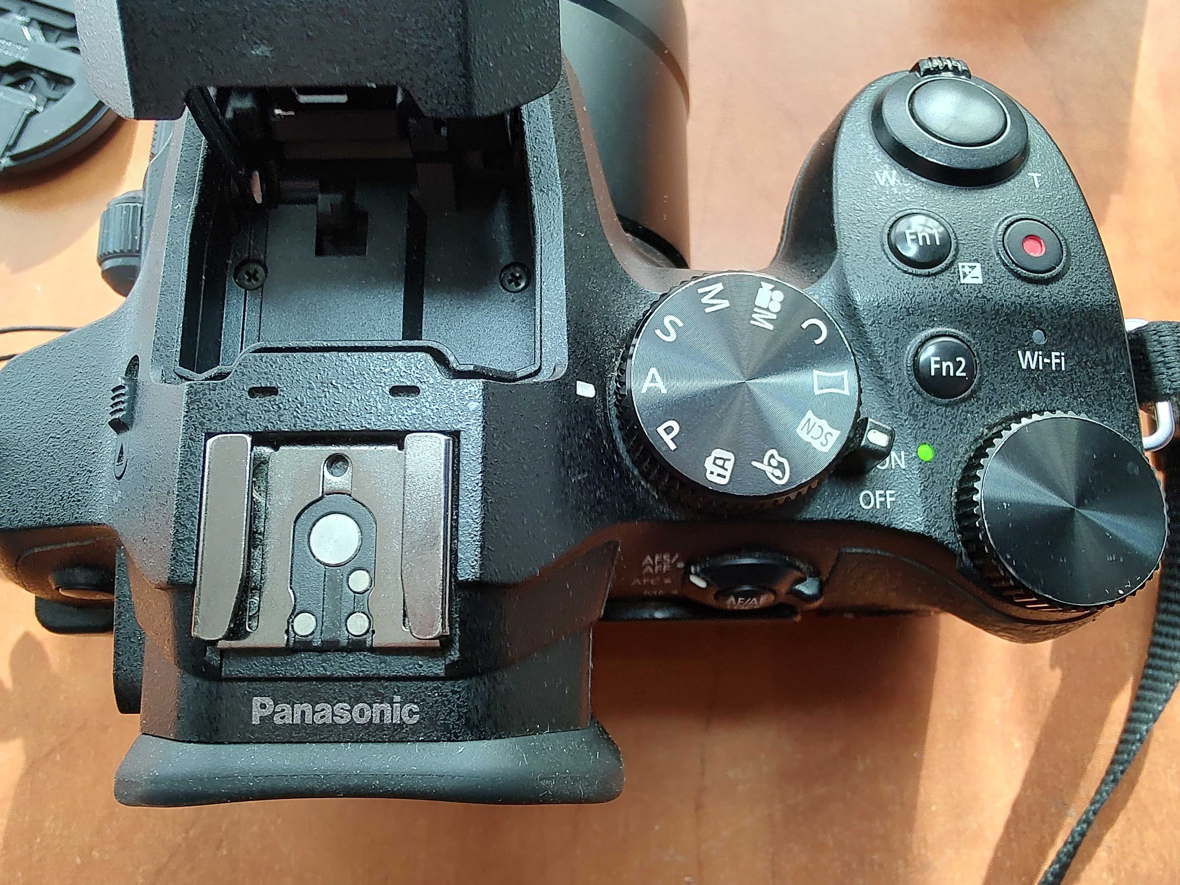 Aparat Foto Bridge Panasonic Lumix DMC-FZ300 12.1MP 4K 5 acumulatori