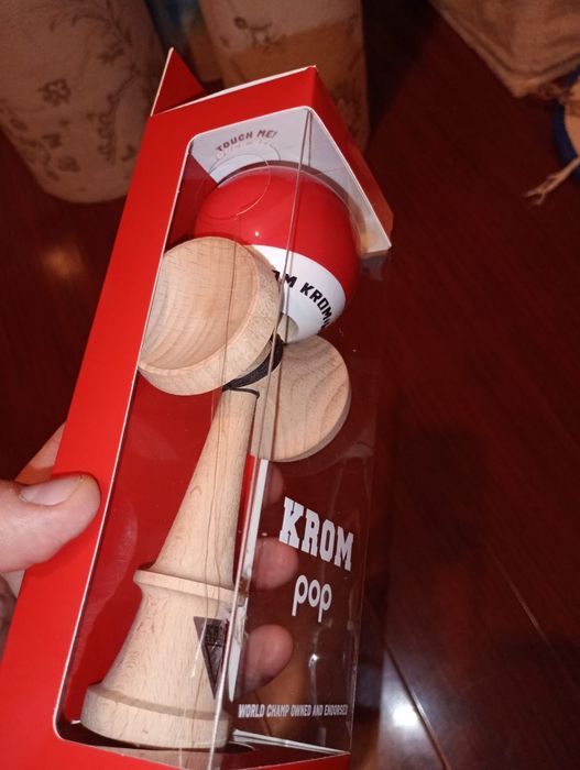 Kendama krom pop sticky