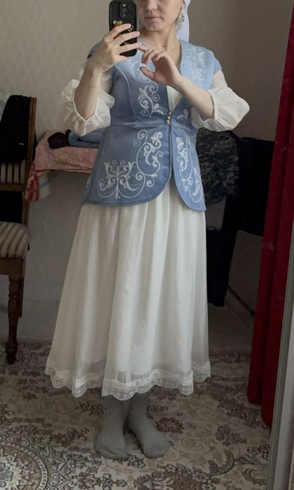 Продам платье белое