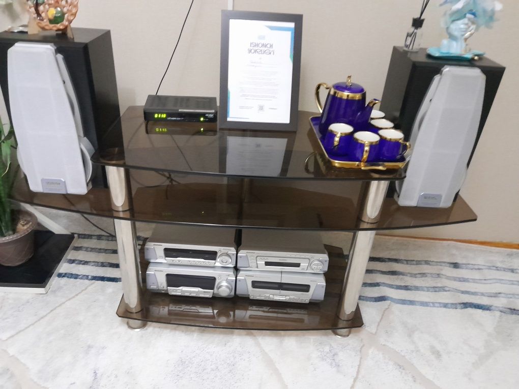 Продаётся подставка под телевизор
