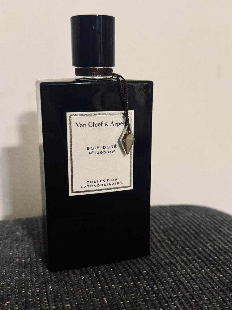 VAN CLEEF & ARPELS Collection Extraordinaire, Bois Doré
