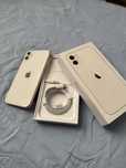 Iphone 11 + подаръци