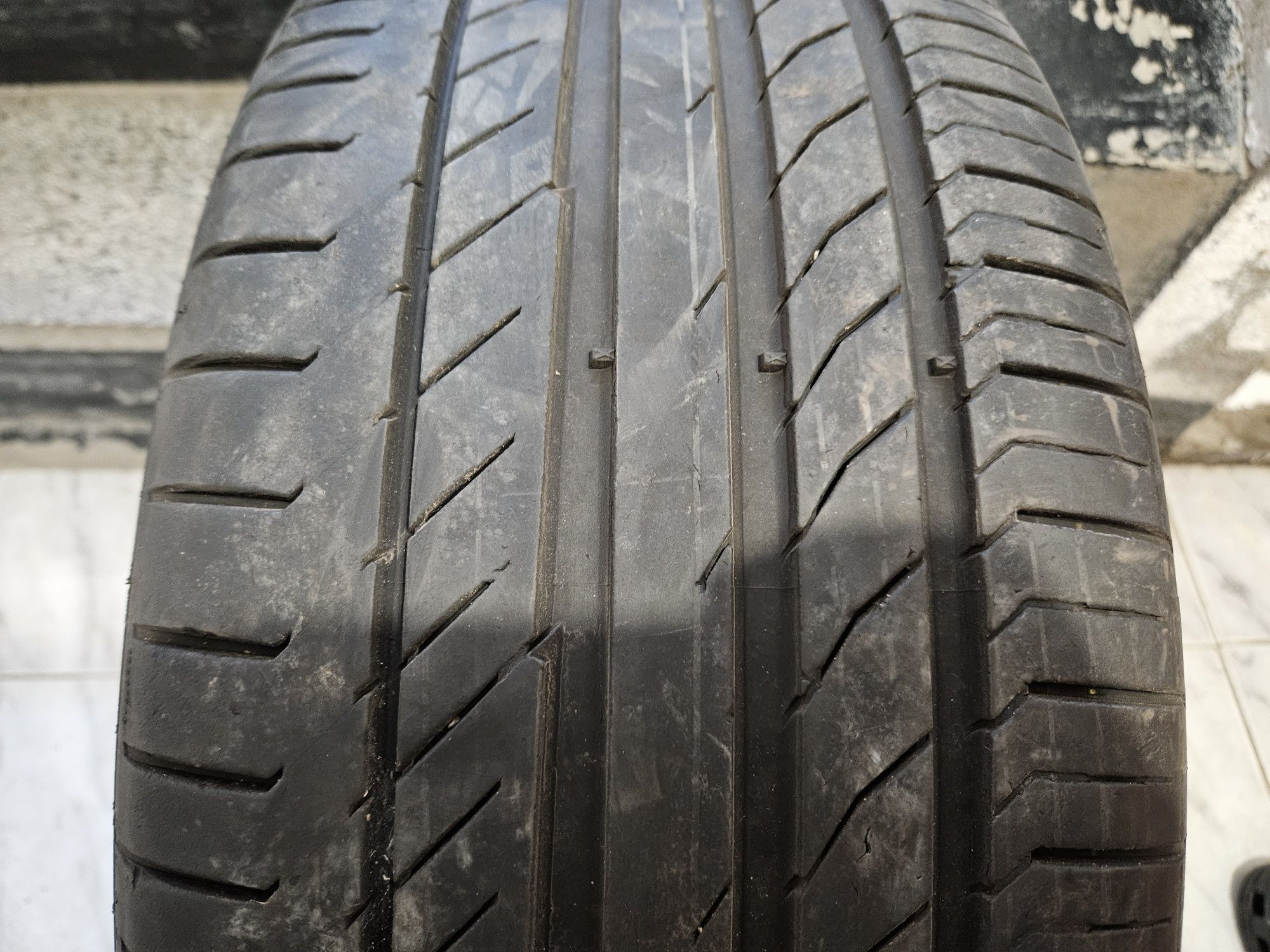Гими Continental 245/40R19Y XL (летни)