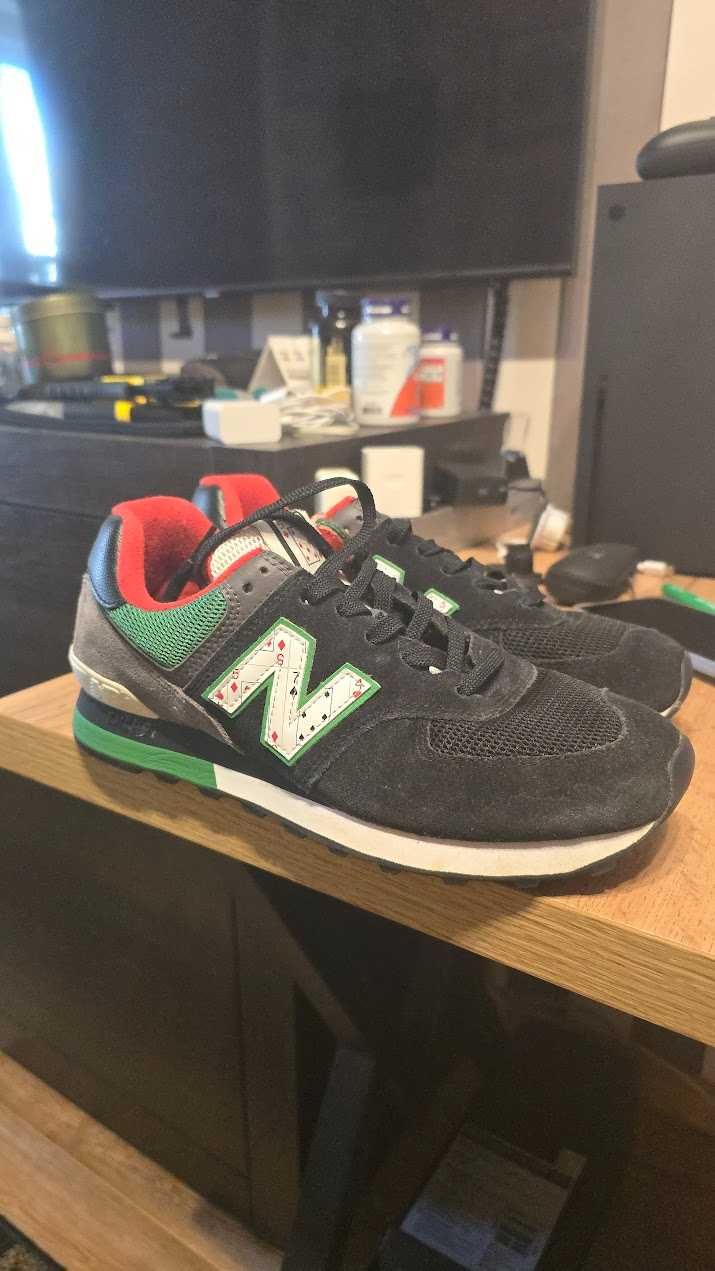New Balance 574 'Playing Card - Black Varsity Green' ML574WH2