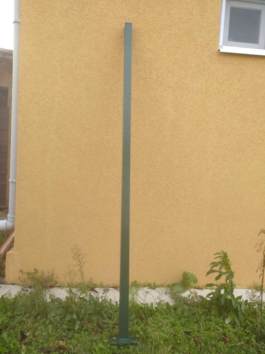 Метален кол за ограда