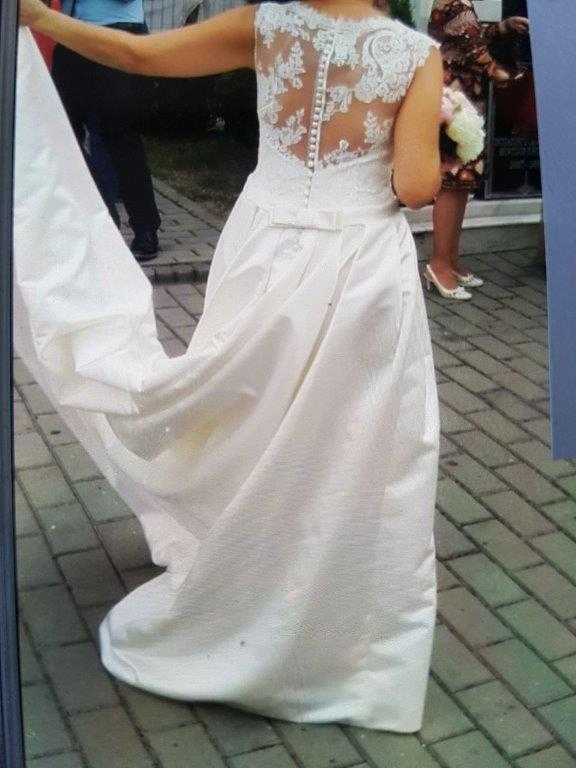 Rochie de mireasa!