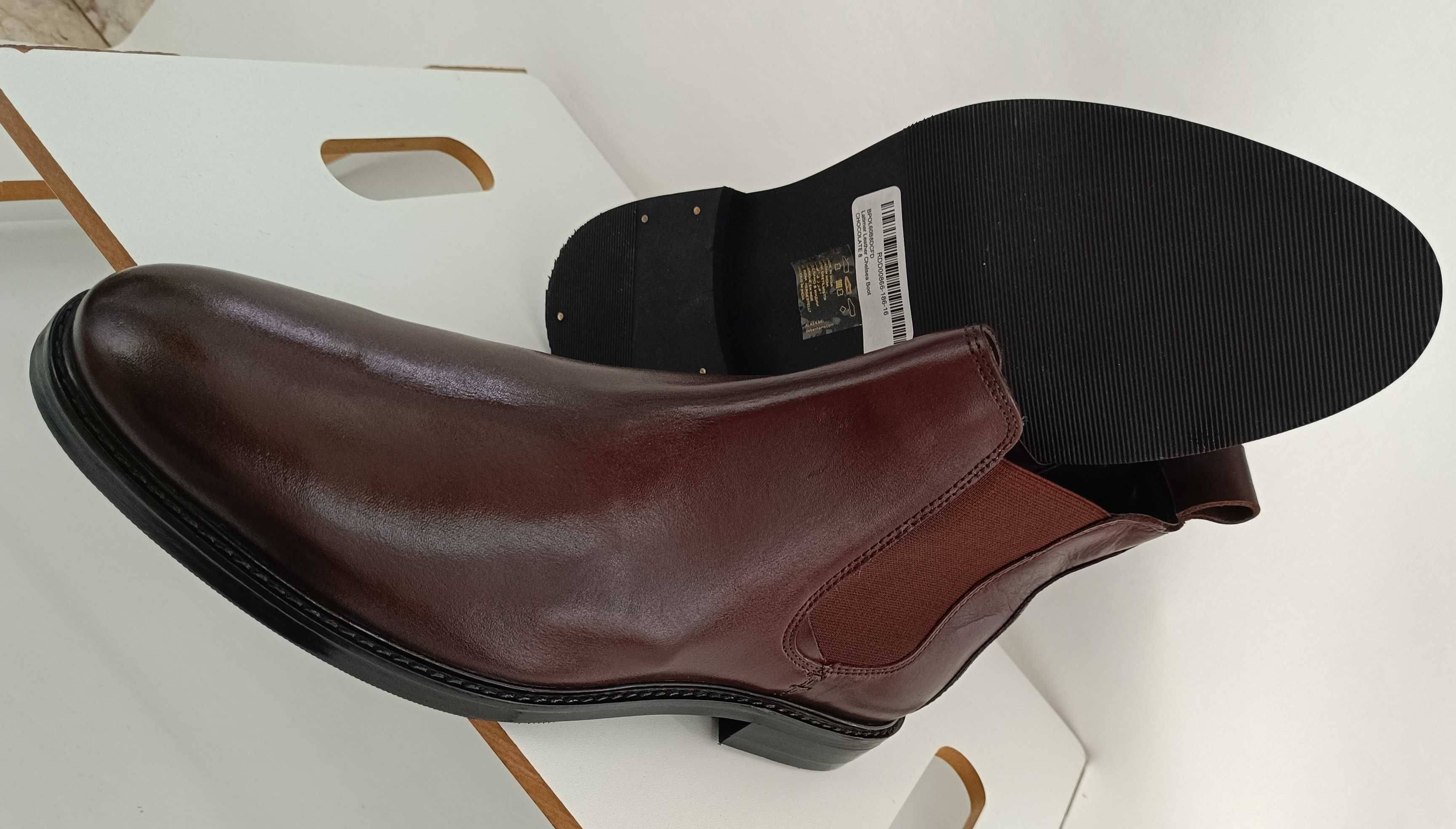 Ghete chelsea 44 43 plain toe Red Hering NOU piele naturala