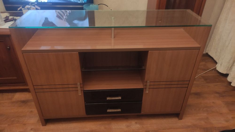 Продам комод польский. Срочно. Самовывоз