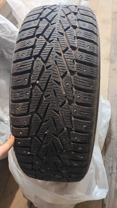 Продам зимние шины