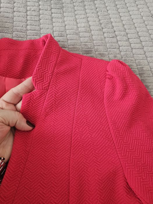 Sacou elegant , superb roz aprins