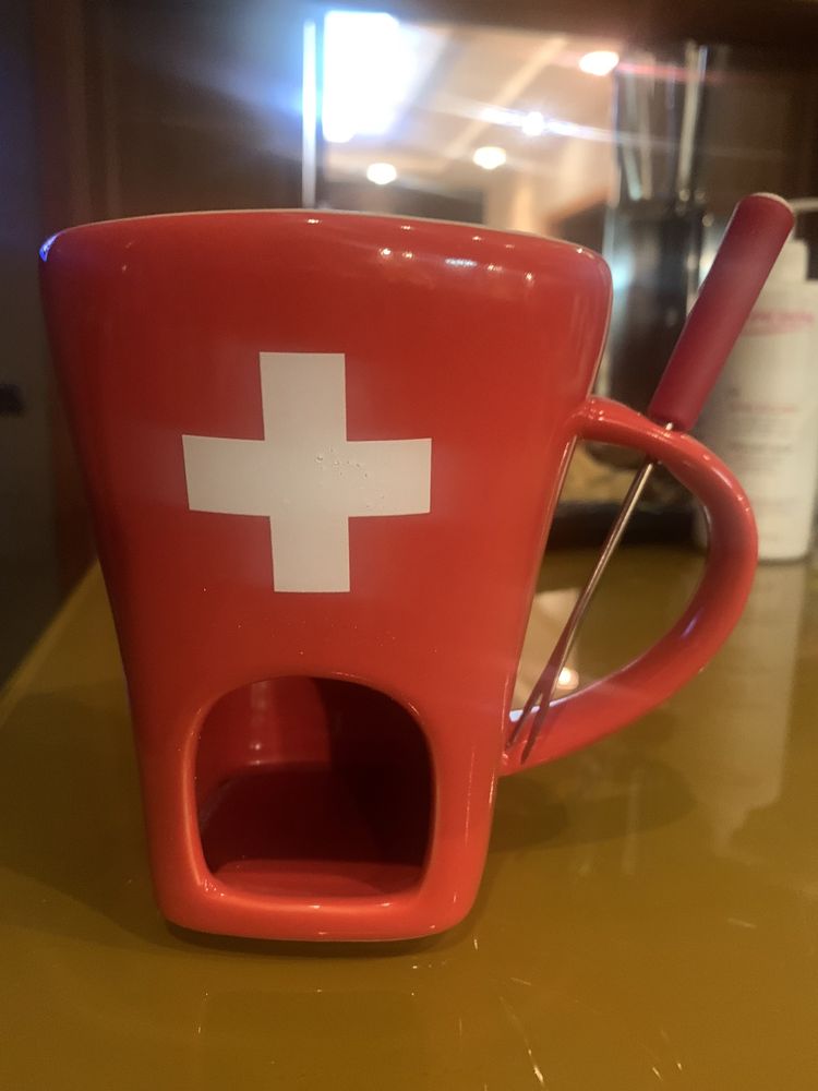 Кружка из Швейцарии доя приготовления горячего шоколада или фондю