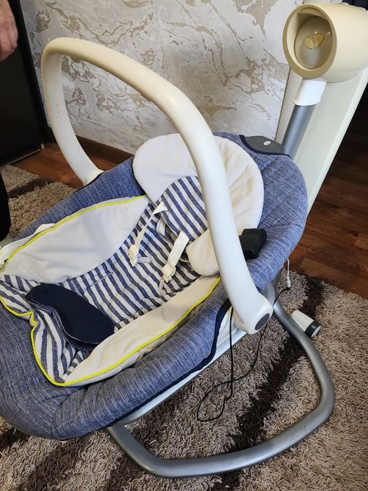 Продам детский шезлонг .