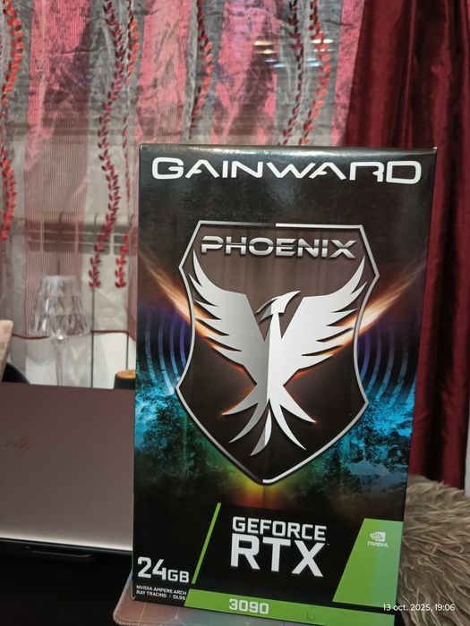 Placă Video Impecabilă - Gainward GeForce RTX 3090 Phoenix 24GB