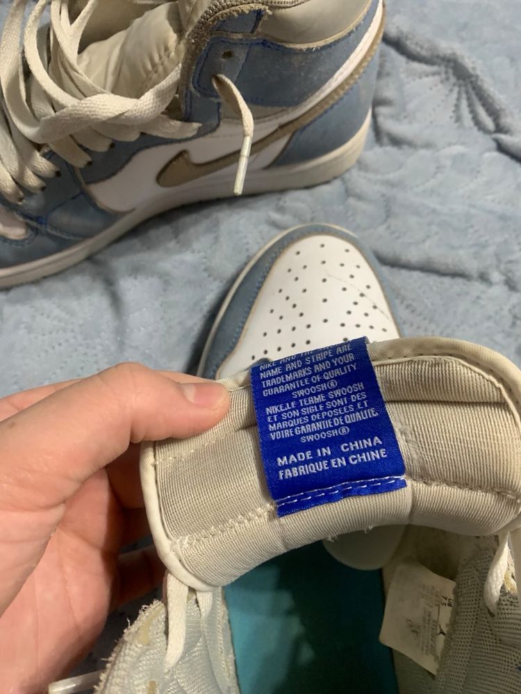 VAND URGENT!!!Jordan 1 Hyper Royal