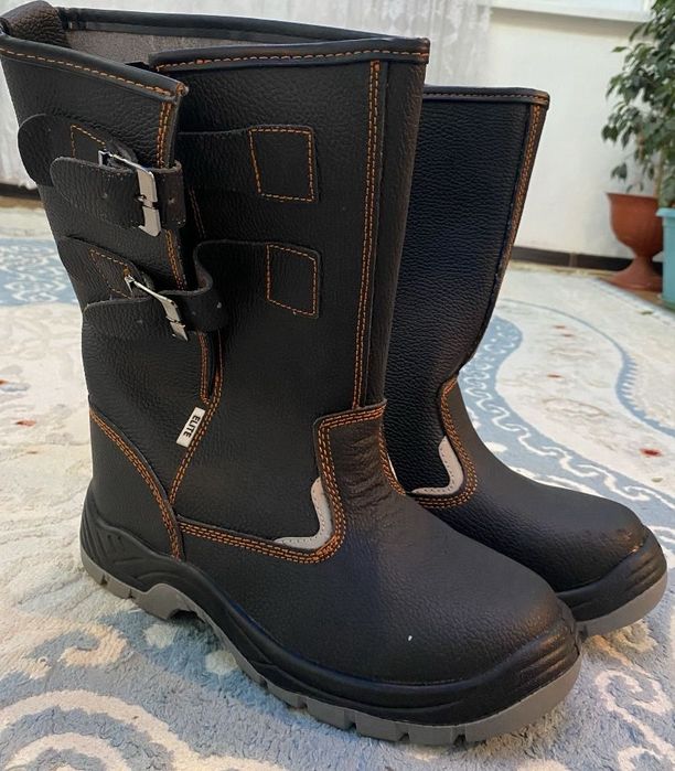 Рабочий аяқ-киім (ботинок) сатылады