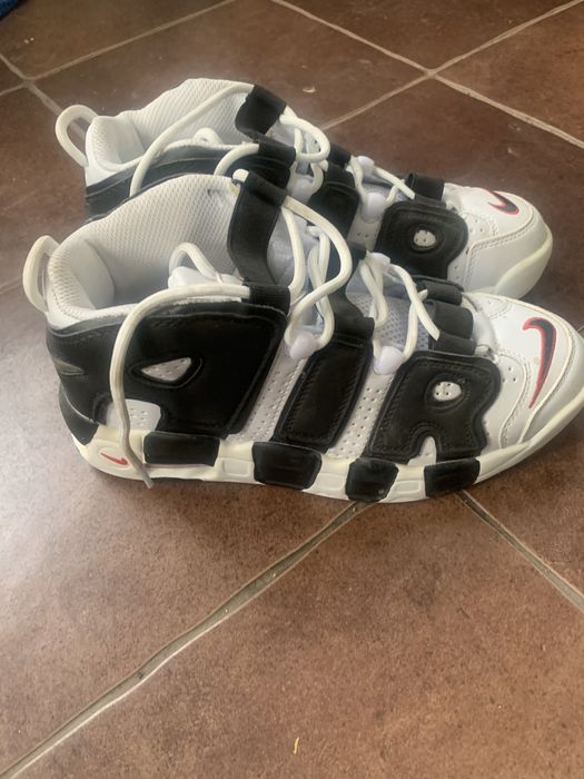 Продам кроссовки