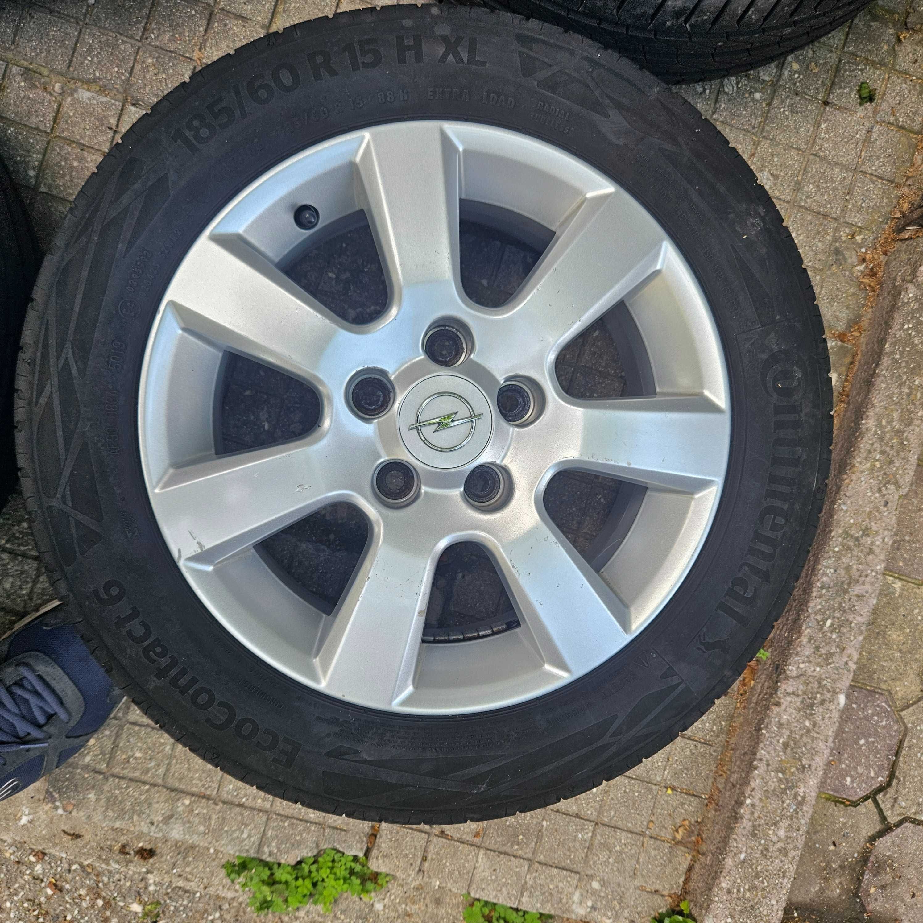 4 лети джанти 15 5x110 Opel 6Jx15H2 с летни гуми 185/60R15 Continental